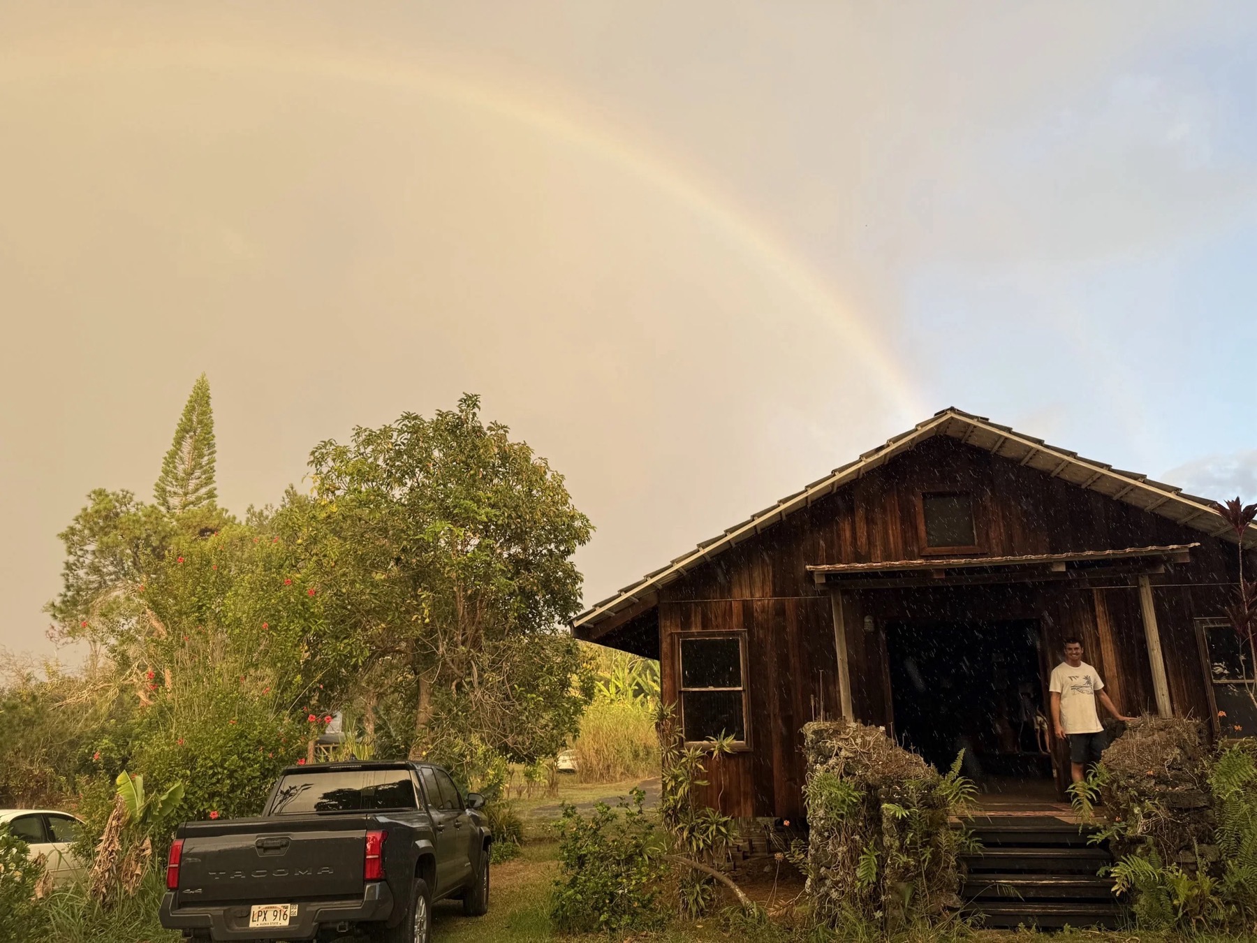 Lush tropical path toward the House of Yoga and Zen in Haiku, Maui